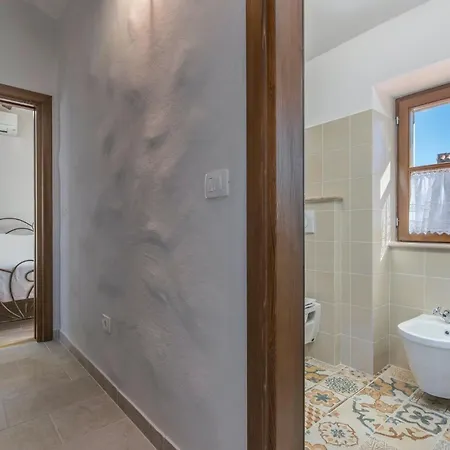 Heritage Croc In Bibali - Haus Fuer 4-6 Personen Villa Buje