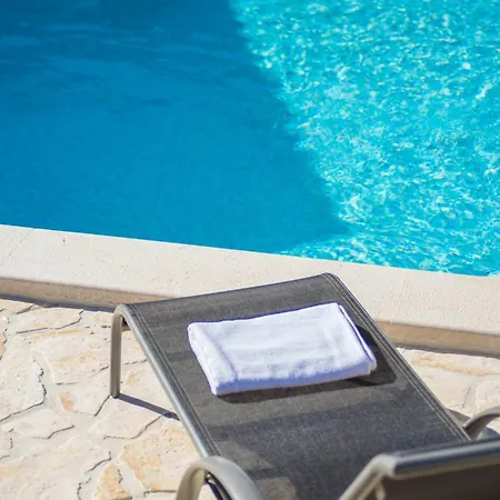 Heritage Croc In Bibali - Haus Fuer 4-6 Personen Villa Buje